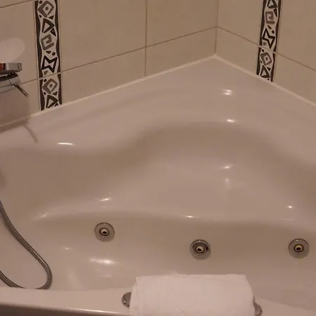 Ivankovic Hotel Buna