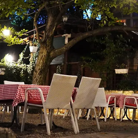 Ivankovic Hotel Buna